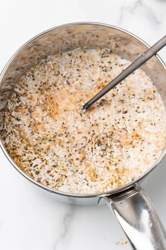 keto oatmeal, Flaxseed and chia seeds in pan