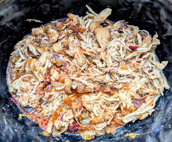 slow cooker chipotle chicken, The chipotle chicken after it s been shredded