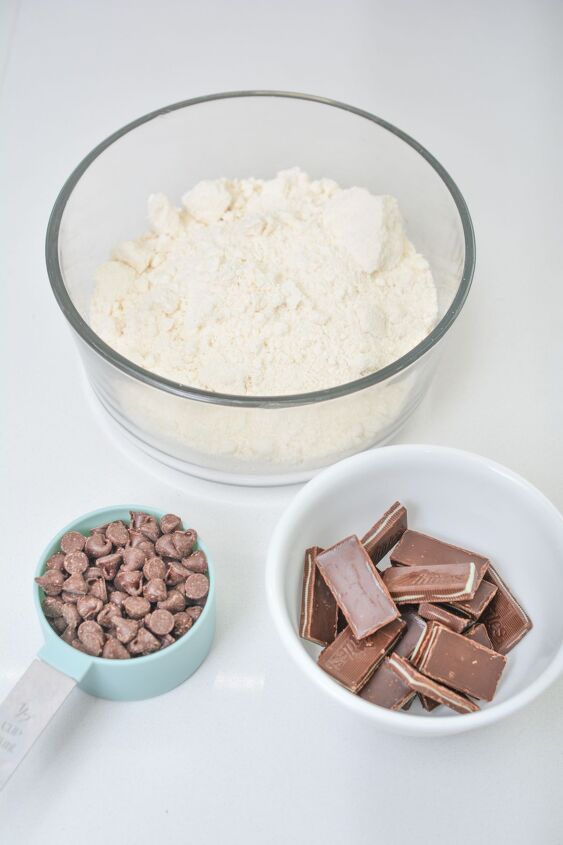 andes mint chocolate cookies, ingredients for the cookie recipe with andes mints