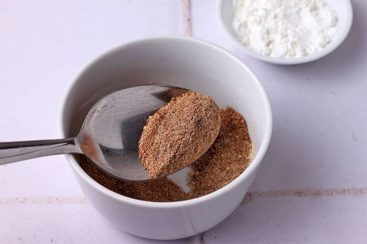 crispy salt and pepper tofu air fryer or baked, Salt and pepper Chinese spice mix in white dish with spoon