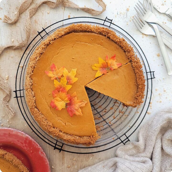 Graham Cracker Crust Pumpkin Pie Foodtalk graham-cracker-crust-pumpkin-pie-foodtalk