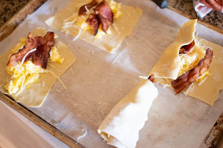 breakfast puff pastry sandwiches