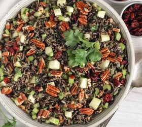 We can assure you—your guests have NEVER had a salad like this one before (so versatile!)