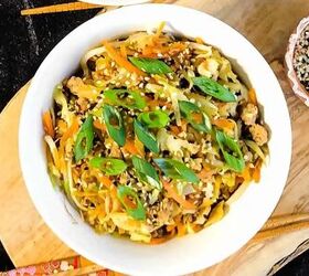 This looks like a salad, but it's actually one of your favorite CHINESE dishes in a different form