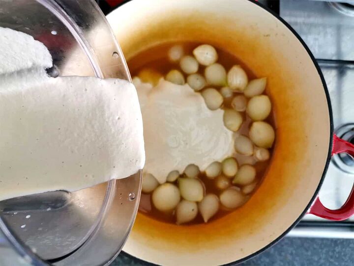 vegan creamed onions recipe, Cashew cream sauce is added to pearled onions in broth