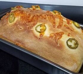 This homemade bread is slightly spicy, slightly cheesy, and overwhelmingly delicious
