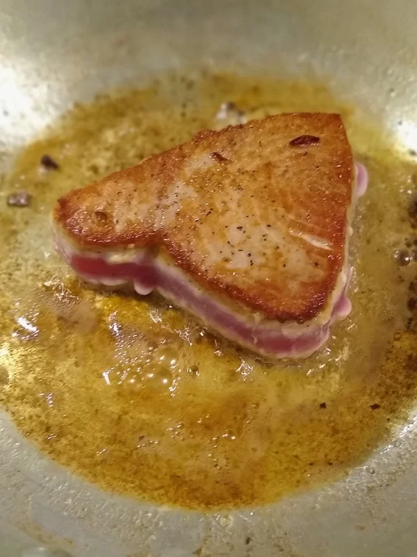 garlic butter tuna steaks a healthy one hour recipe, Garlic Butter Tuna Steaks Pan Seared
