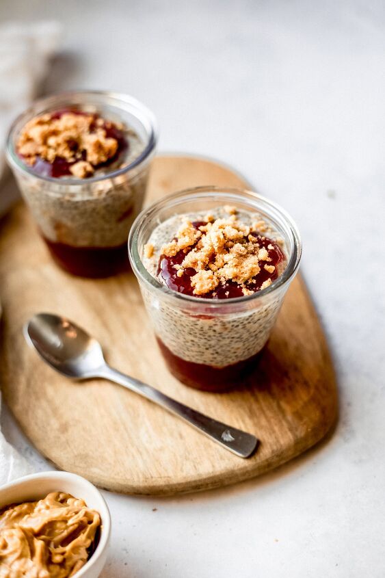 peanut butter jelly chia seed cups