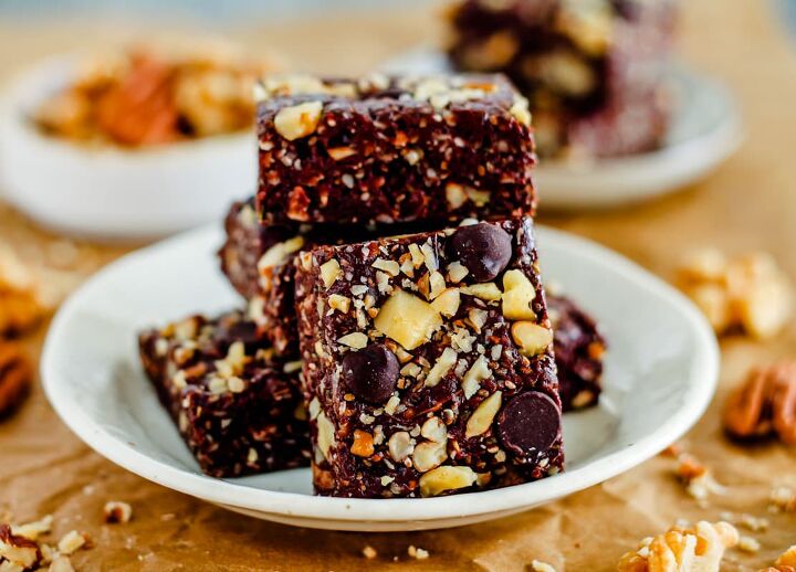 mom s health fudge, A plate of mom s health fudge