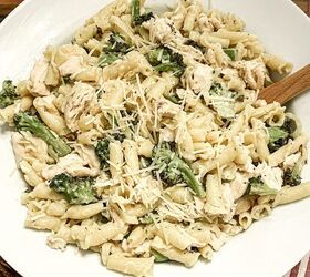 This perfect-for-a-weeknight dish has it ALL (no need to make a side!)
