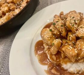 bourbon chicken recipe better than take out bourbon chicken, Close up image of food court bourbon chicken on a white plate