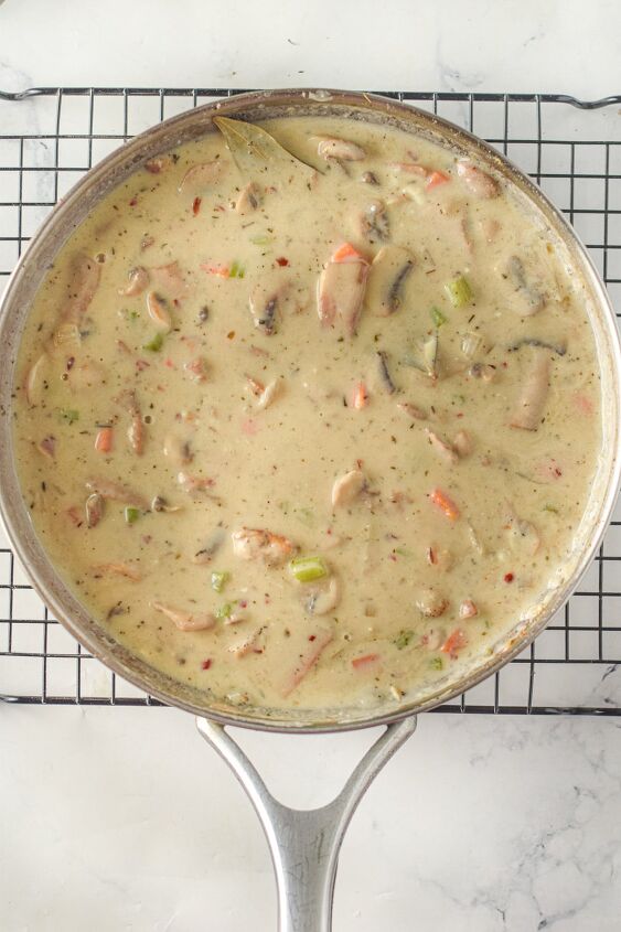 creamy chicken and mushroom soup, Half and half added to chicken soup mixture