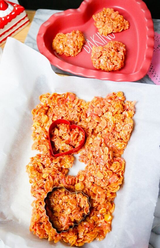 easy crispy cornflake cookies for valentine s day, heart shaped crispy cornflake cookies recipe