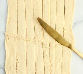 Stuff Pillsbury crescent rolls with these 2 ingredients for an appetizer your Easter guests will rave about