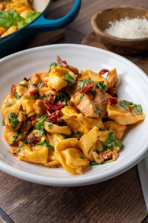 marry me chicken tortellini, A plate of marry me chicken tortellini
