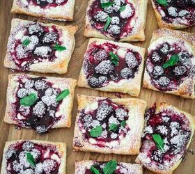 puff pastry tarts with mixed berries, Puff Pastry Tarts with Mixed Berries and Cottage Cheese