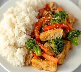 teriyaki tofu stir fry, Tofu with vegetables on a plate with a side of rice