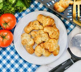 This is called crazy bread—it's 4 ingredients, takes 5 minutes to prepare, and is CRAZY delicious!