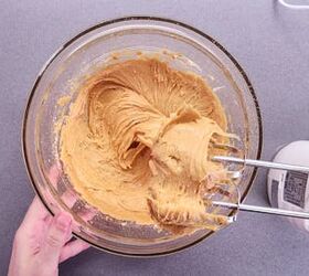 peanut butter brownie blondies, Mixing batter with hand mixer