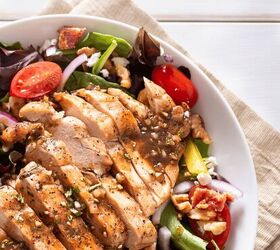 honey balsamic chicken recipe chicken with balsamic glaze, Close up image of Honey Balsamic Chicken on a bed of salad