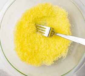 easy lemon shortbread cookies, Stir the sugar until it is covered in the food coloring