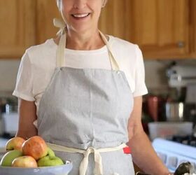 easy lemon shortbread cookies, A photo of Jere in her kitchen