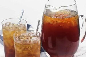 This easy sweet tea recipe is such a refreshing drink to cool down with during the hot summer months!