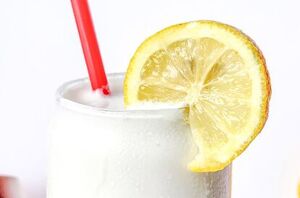 This rich & creamy 5-minute copycat Chick-Fil-A frosted lemonade is the perfect way to quench your thirst