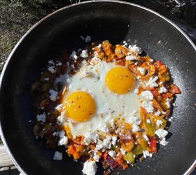 Red Tomato and Basil Pesto Eggs