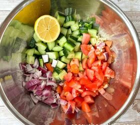 asian cucumber tomato salad easy and refreshing, salad in the bowl