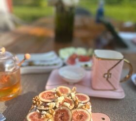 fresh figs toast breakfast