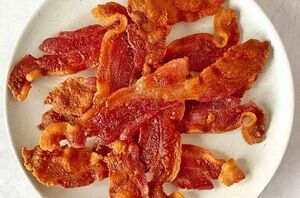 We love this super-easy method for making ultra-crunchy bacon