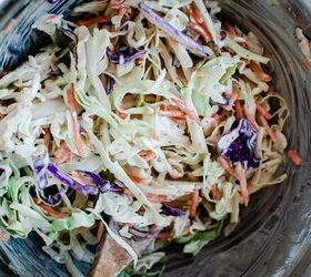 <u>Mix 1 bag of coleslaw mix with THIS for a delicious, 5-minute dish everyone loves</u>