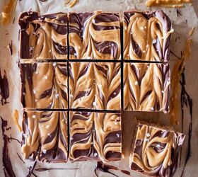 Peanut Butter and Chocolate Rice Krispie Bars | Foodtalk