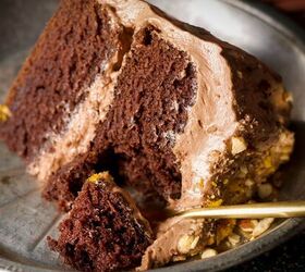 This ridiculously easy cake is fudgy & delicious (plus: 3 ways to make it!)