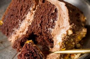 This ridiculously easy cake is fudgy & delicious (plus: 3 ways to make it!)