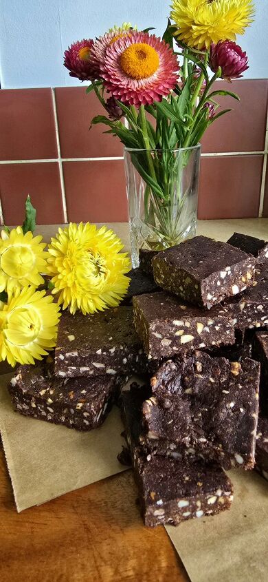 fudgy no bake nut bar