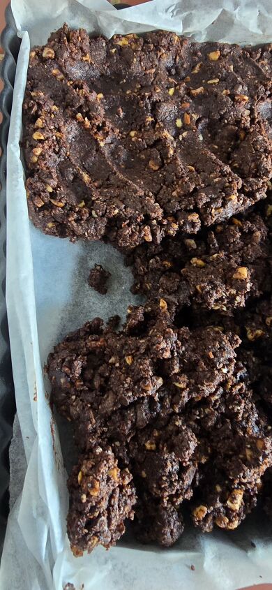 fudgy no bake nut bar