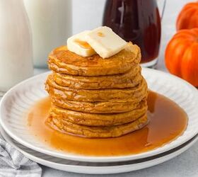 pumpkin pie spice pancakes