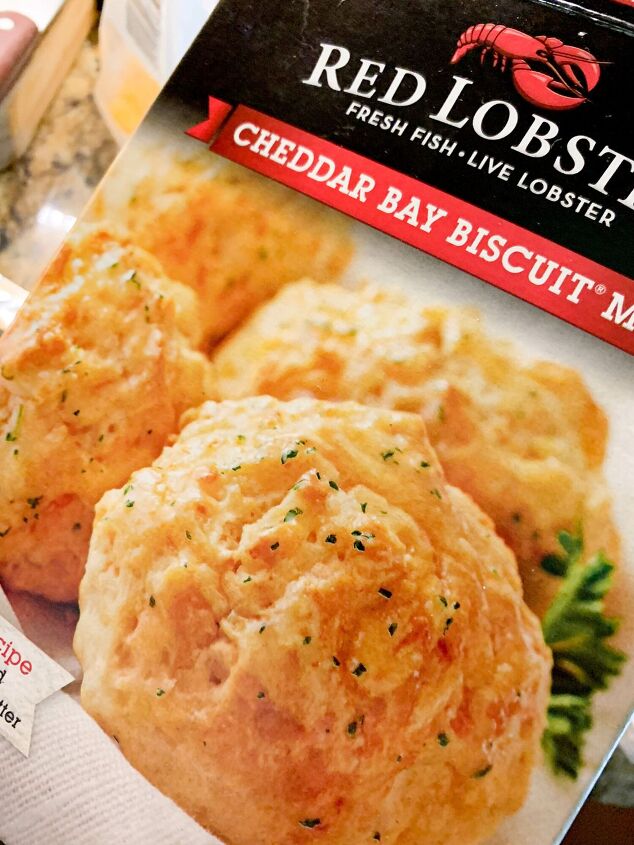 cheddar bay breakfast casserole with sausage and eggs, Red Lobster Cheddar Bay biscuit mix if you know YOU KNOW