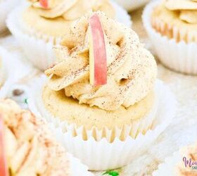 Nothing screams comfort  more than these delicious apple cider cupcakes