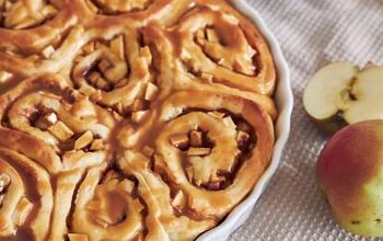 Apple Cinnamon Rolls | Apple Filled Cinnamon Roll Recipe