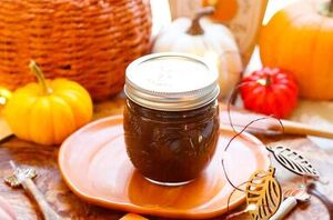 Your coffee just got way better with this pumpkin spice syrup that is astonishingly easy to make!