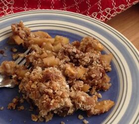 The apple crisp that is 10 times easier than apple pie and possibly even more delicious