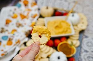 The reason every single one of your guests will keep going back to this pumpkin fluff