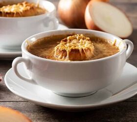 slow cooker french onion soup recipe flavorful crock pot soup, Close up image of Slow Cooker French Onion Soup in a white bowl