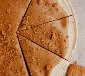 This extra creamy Lotus Biscoff cheesecake only takes 20 minutes to prep and uses 7 ingredients!