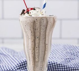 No matter the weather, you'll ALWAYS be craving this Oreo milkshake