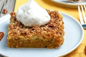 Everyone needs this easy pumpkin dump cake recipe for last minute cake emergencies