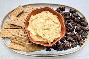 This might be the creamiest, quickest, and most delicious fall dip you'll ever have!